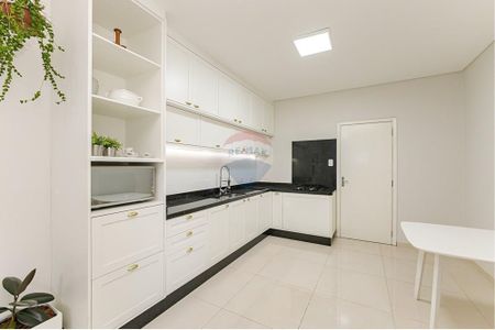 6_photo/94dce4b9f7.34730a09c7934e52-ATLAS-8d6d077f-7e72-47f4-9b55-49ebb2e5ee96.jpg de casa à venda com 3 quartos, 177m² em Fanny, Curitiba