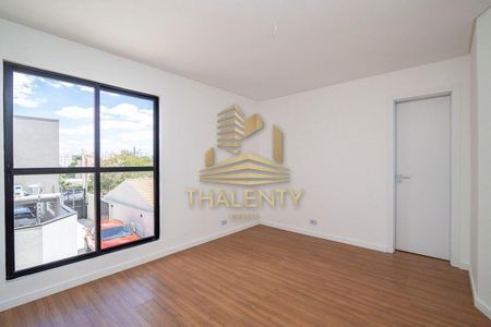 9_photo/94dce4bb0f.727778d524bde65a-ATLAS-d23f1f42-032b-4a08-855e-559aae18ada0.jpg de casa à venda com 3 quartos, 102m² em Lindoia, Curitiba