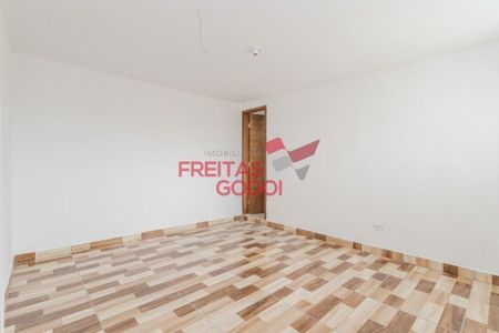 4_photo/94dce4bb25.8a3b691a8180766f-ATLAS-8b9d4169-3680-416f-bc32-be8a74f75d7a.jpg de casa à venda com 3 quartos, 180m² em Lindoia, Curitiba