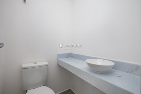 2_photo/94dce4bb31.ec8758d20009ae41-ATLAS-060a5aec-6dfd-457f-8fa8-272cc0e68031.jpg de casa de condomínio à venda com 3 quartos, 125m² em Lindoia, Curitiba