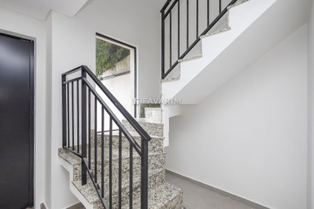 4_photo/94dce4bb31.ec8758d20009ae41-ATLAS-0d615914-5f6b-4faf-be95-46322e6a0db5.jpg de casa de condomínio à venda com 3 quartos, 125m² em Lindoia, Curitiba