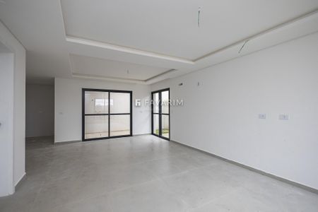 26_photo/94dce4bb31.ec8758d20009ae41-ATLAS-3871ee45-51df-4e48-9960-5b6d986afd3a.jpg de casa de condomínio à venda com 3 quartos, 125m² em Lindoia, Curitiba