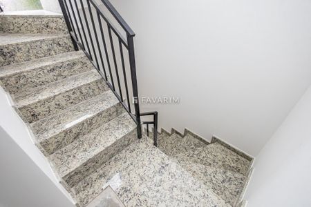 48_photo/94dce4bb31.ec8758d20009ae41-ATLAS-67a7b67a-97f9-474e-a4d1-ff252c8926ea.jpg de casa de condomínio à venda com 3 quartos, 125m² em Lindoia, Curitiba