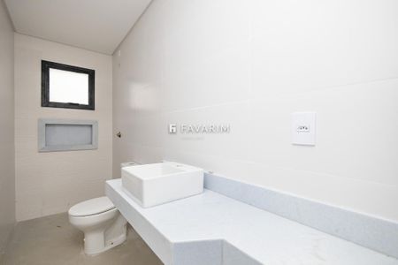 12_photo/94dce4bb31.ec8758d20009ae41-ATLAS-69f4ecd1-5715-45d5-879e-add857c5d93e.jpg de casa de condomínio à venda com 3 quartos, 125m² em Lindoia, Curitiba