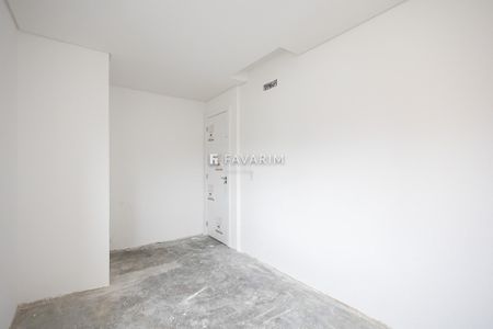 15_photo/94dce4bb31.ec8758d20009ae41-ATLAS-ca321f3b-101d-4141-9bdd-d39964052845.jpg de casa de condomínio à venda com 3 quartos, 125m² em Lindoia, Curitiba