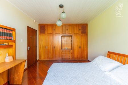 31_photo/94dce4bb39.fc71c6367f0f28fd-ATLAS-6be5a842-d12d-434f-8e03-61ee884e01df.jpg de casa à venda com 5 quartos, 300m² em Lindoia, Curitiba