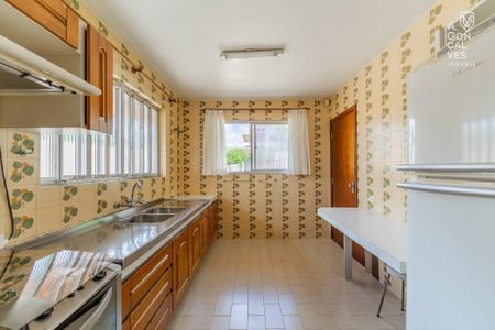 19_photo/94dce4bb39.fc71c6367f0f28fd-ATLAS-7e57bed6-5497-4229-a52e-25dfd76bfb4d.jpg de casa à venda com 5 quartos, 300m² em Lindoia, Curitiba