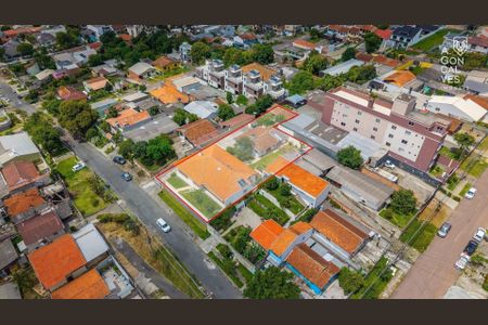 36_photo/94dce4bb39.fc71c6367f0f28fd-ATLAS-d133173d-8efd-402d-8910-95d9a2ebb431.jpg de casa à venda com 5 quartos, 300m² em Lindoia, Curitiba