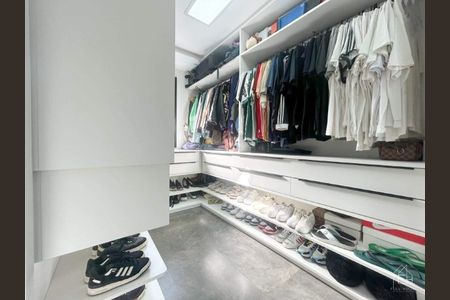 2_photo/94dce4bbef.2b4381d368a6f37f-ATLAS-1c6e6521-6c3c-4cf9-90fb-6f9f90e9d7de.jpg de casa à venda com 3 quartos, 212m² em Lindoia, Curitiba