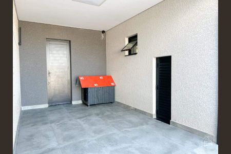 5_photo/94dce4bbef.2b4381d368a6f37f-ATLAS-4d8468ba-b8a6-4112-83d2-acace42400f3.jpg de casa à venda com 3 quartos, 212m² em Lindoia, Curitiba