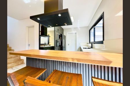 6_photo/94dce4bbef.2b4381d368a6f37f-ATLAS-6026a430-fab3-41b4-be9b-18fce64e66be.jpg de casa à venda com 0 quarto, 189m² em Lindoia, Curitiba