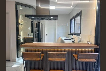 10_photo/94dce4bbef.2b4381d368a6f37f-ATLAS-71de98b1-776d-46c4-8fa1-eebee4aa4ed8.jpg de casa à venda com 3 quartos, 212m² em Lindoia, Curitiba