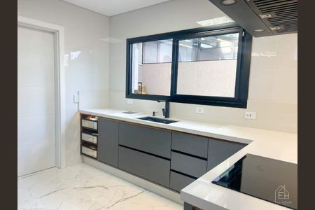 12_photo/94dce4bbef.2b4381d368a6f37f-ATLAS-904402e1-5d8a-40b7-aeee-18bb03644333.jpg de casa à venda com 3 quartos, 212m² em Lindoia, Curitiba