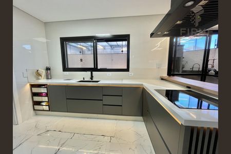 5_photo/94dce4bbef.f9380c9edbc4d96c-ATLAS-1c85567f-70ff-4915-90ea-98bafa2247bf.jpg de casa à venda com 3 quartos, 157m² em Lindoia, Curitiba