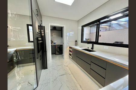 12_photo/94dce4bbef.f9380c9edbc4d96c-ATLAS-27e69b0f-9cd4-4915-b70b-b50dc9effc47.jpg de casa à venda com 3 quartos, 157m² em Lindoia, Curitiba