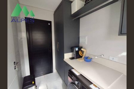 17_photo/94dce4bbef.f9380c9edbc4d96c-ATLAS-6389435b-30de-4707-a36d-00a0e58e09f6.jpg de casa à venda com 3 quartos, 158m² em Lindoia, Curitiba