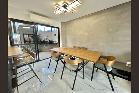 4_photo/94dce4bbef.f9380c9edbc4d96c-ATLAS-8d9486b9-0ce1-4e5c-9938-5d6e851f4a38.jpg de casa à venda com 3 quartos, 157m² em Lindoia, Curitiba