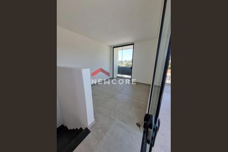 2_photo/94dce4c423.93b8fa184532727f-ATLAS-0411d001-ff2c-4b4e-a35a-a4dbbc8af3eb.jpg de casa à venda com 3 quartos, 175m² em Fanny, Curitiba