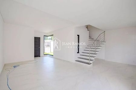 11_photo/94dce4c46b.ceff8192393c33de-ATLAS-e46c4d4a-0a34-4efb-bc05-5bf71e6c0d37.jpg de casa à venda com 3 quartos, 138m² em Fanny, Curitiba