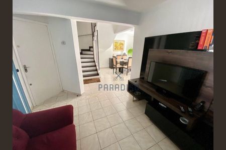 3_photo/94dce4c741.cd7643520c7b3c95-ATLAS-2ade6f91-e3cc-4fa2-9150-891ad2b44c4d.jpg de casa à venda com 3 quartos, 162m² em Fanny, Curitiba