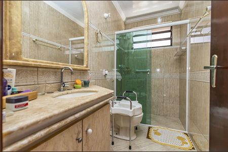11_photo/94dce4cb5d.ead0744c2329e0c8-ATLAS-843f52cf-11f8-4761-abd1-e24a23bdde01.jpg de casa à venda com 4 quartos, 322m² em Hauer, Curitiba