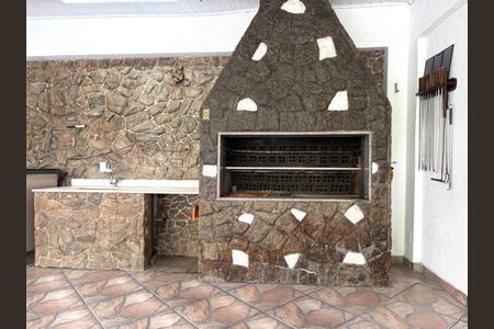 11_photo/94dce4cb5f.8112f57c7da29d24-ATLAS-6885ae3f-3770-4e59-b0d5-370e7517bf89.jpg de casa à venda com 3 quartos, 313m² em Hauer, Curitiba