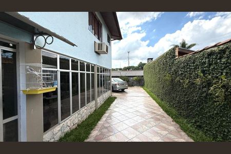 4_photo/94dce4cb5f.8112f57c7da29d24-ATLAS-f07d23d6-4028-4e3f-bd42-29e9a8c5e156.jpg de casa à venda com 3 quartos, 313m² em Hauer, Curitiba