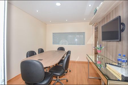 11_photo/94dce4cc51.f05eeedb71dbb593-ATLAS-1e8aa25d-03ea-49a1-8b69-abd5d7bcdc49.jpg de casa à venda com 3 quartos, 180m² em Hauer, Curitiba