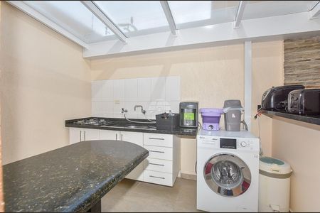 10_photo/94dce4cc51.f05eeedb71dbb593-ATLAS-38a5d95b-756d-4585-87f5-e6cc965bdf58.jpg de casa à venda com 3 quartos, 180m² em Hauer, Curitiba