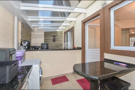 3_photo/94dce4cc51.f05eeedb71dbb593-ATLAS-785c713c-e2e5-4fbe-871f-e464df389fca.jpg de casa à venda com 3 quartos, 180m² em Hauer, Curitiba