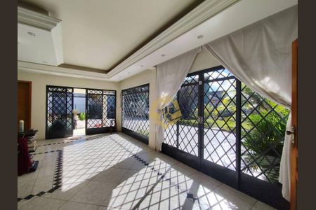 11_photo/94dce4cc5f.a71661a956c2c8d1-ATLAS-5631ba04-71f7-4bab-a5c3-a12ba9d2336f.jpg de casa à venda com 4 quartos, 680m² em Hauer, Curitiba