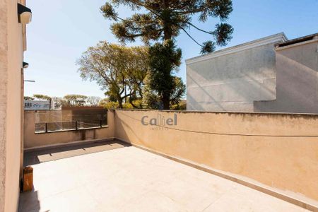 5_photo/94dce4ce1d.8d4141c3933b0801-ATLAS-16fd82fa-7a09-4aeb-8890-5e60e16ecf72.jpg de casa à venda com 4 quartos, 154m² em Hauer, Curitiba