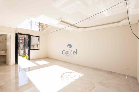 4_photo/94dce4ce1d.8d4141c3933b0801-ATLAS-d4d6b7d2-925a-44a7-8eff-56332a06e09d.jpg de casa à venda com 4 quartos, 154m² em Hauer, Curitiba