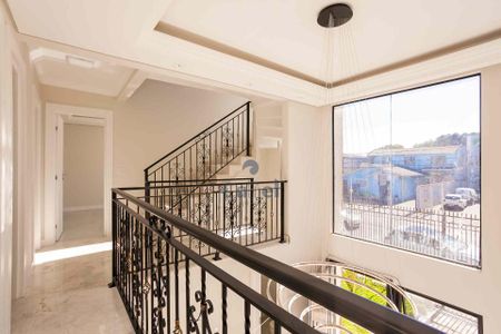 6_photo/94dce4ce1d.8d4141c3933b0801-ATLAS-e8eb4dca-3489-4785-99e0-00f8827f0e3a.jpg de casa à venda com 4 quartos, 154m² em Hauer, Curitiba