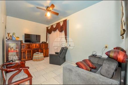 9_photo/94dce4ce79.8173e5075582fea6-ATLAS-e5a9f107-e611-47cd-a2e9-030218bd39f5.jpg de casa à venda com 3 quartos, 350m² em Hauer, Curitiba