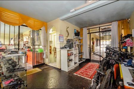 7_photo/94dce4ce79.8173e5075582fea6-ATLAS-e69898e4-7a01-4705-9a08-edbfc9e452d7.jpg de casa à venda com 3 quartos, 350m² em Hauer, Curitiba