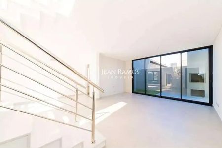 21_photo/94dce4cf53.3714cccd63f8fe2d-ATLAS-7d09afbc-b407-4698-b621-ad5101073a66.jpg de casa à venda com 3 quartos, 97m² em Hauer, Curitiba