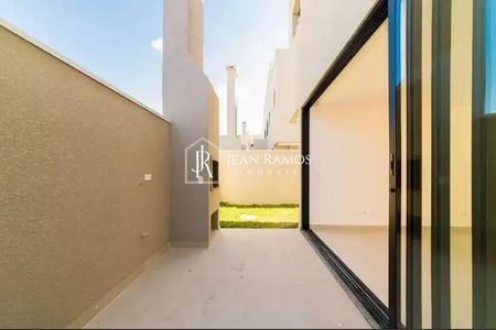 11_photo/94dce4cf53.3714cccd63f8fe2d-ATLAS-eca0e06d-551e-4ef1-a98d-85b57899a659.jpg de casa à venda com 3 quartos, 97m² em Hauer, Curitiba