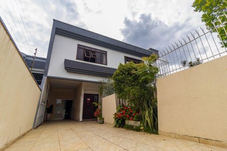 4_photo/94dce4d0df.14ee6d8f2ede21cf-ATLAS-36f2d150-6e24-42db-a25c-e0fa1afa6b5f.jpg de casa à venda com 3 quartos, 200m² em Hauer, Curitiba