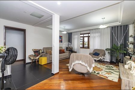 7_photo/94dce4d0df.fcd6e517dee17966-ATLAS-1d7e8db4-7dbf-4624-b425-ffbb45e921b2.jpg de casa à venda com 3 quartos, 200m² em Hauer, Curitiba