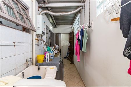 12_photo/94dce4d0df.fcd6e517dee17966-ATLAS-467f5c46-661f-40ea-bcea-22b907e8330f.jpg de casa à venda com 3 quartos, 200m² em Hauer, Curitiba