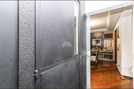 10_photo/94dce4d0df.fcd6e517dee17966-ATLAS-674e954e-e968-4d0c-bd7e-a24b58013e0f.jpg de casa à venda com 3 quartos, 200m² em Hauer, Curitiba