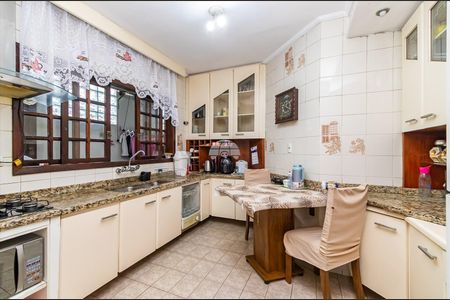 13_photo/94dce4d0df.fcd6e517dee17966-ATLAS-c1375bb7-70a6-4893-b156-c9c6a6c4e189.jpg de casa à venda com 3 quartos, 200m² em Hauer, Curitiba