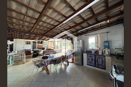 2_photo/94dce4d0df.fcd6e517dee17966-ATLAS-cb67e4de-b605-4c9a-a6c5-b626e81e2d8c.jpg de casa à venda com 2 quartos, 180m² em Hauer, Curitiba