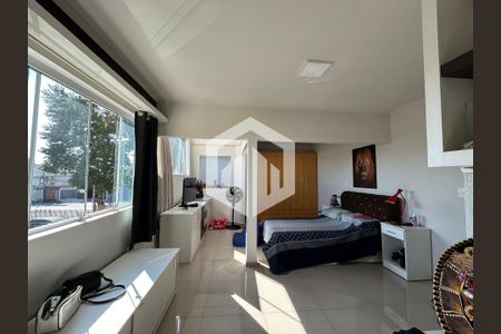 3_photo/94dce4d0df.fcd6e517dee17966-ATLAS-e29c632f-c27f-4bf4-b991-33742dc6b2a2.jpg de casa à venda com 2 quartos, 180m² em Hauer, Curitiba