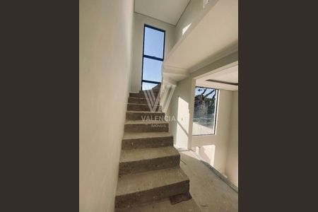 9_photo/94dce4d1fd.ce8cc74eeaa87803-ATLAS-9be572b8-ac06-4c65-83ad-c363b3dcd1b6.jpg de casa à venda com 3 quartos, 156m² em Hauer, Curitiba