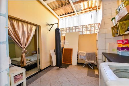 17_photo/94dce4d785.3fdf9d836b80dc6b-ATLAS-09fcdbe2-6306-4374-b993-7bb8862cf4b3.jpg de casa à venda com 2 quartos, 51m² em Guabirotuba, Curitiba