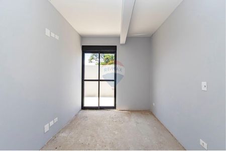 20_photo/94dce4d8b9.40d9156f2e18fdd4-ATLAS-451e44bc-4abe-4c7b-8461-9c38b6bb72f5.jpg de casa à venda com 3 quartos, 163m² em Guabirotuba, Curitiba