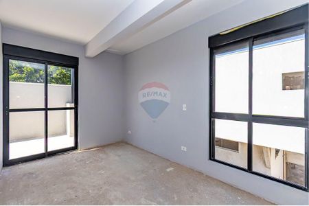 23_photo/94dce4d8b9.40d9156f2e18fdd4-ATLAS-76b1b7d0-bf11-4790-85f3-fb379c65affe.jpg de casa à venda com 3 quartos, 163m² em Guabirotuba, Curitiba