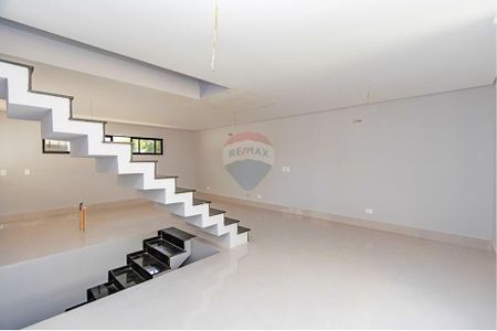 15_photo/94dce4d8b9.40d9156f2e18fdd4-ATLAS-7eaa4c01-df8f-4104-910c-cd1f19c06ab8.jpg de casa à venda com 3 quartos, 163m² em Guabirotuba, Curitiba